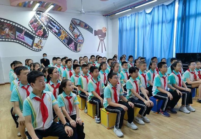 廣元市實(shí)驗(yàn)小學(xué)開展&ldquo;戲曲進(jìn)校園&rdquo;活動